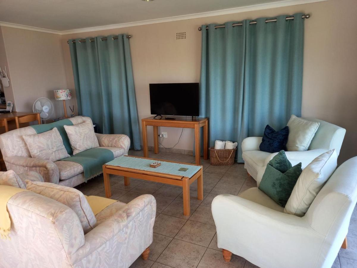 Water'S Edge Apartment Langebaan Exterior photo