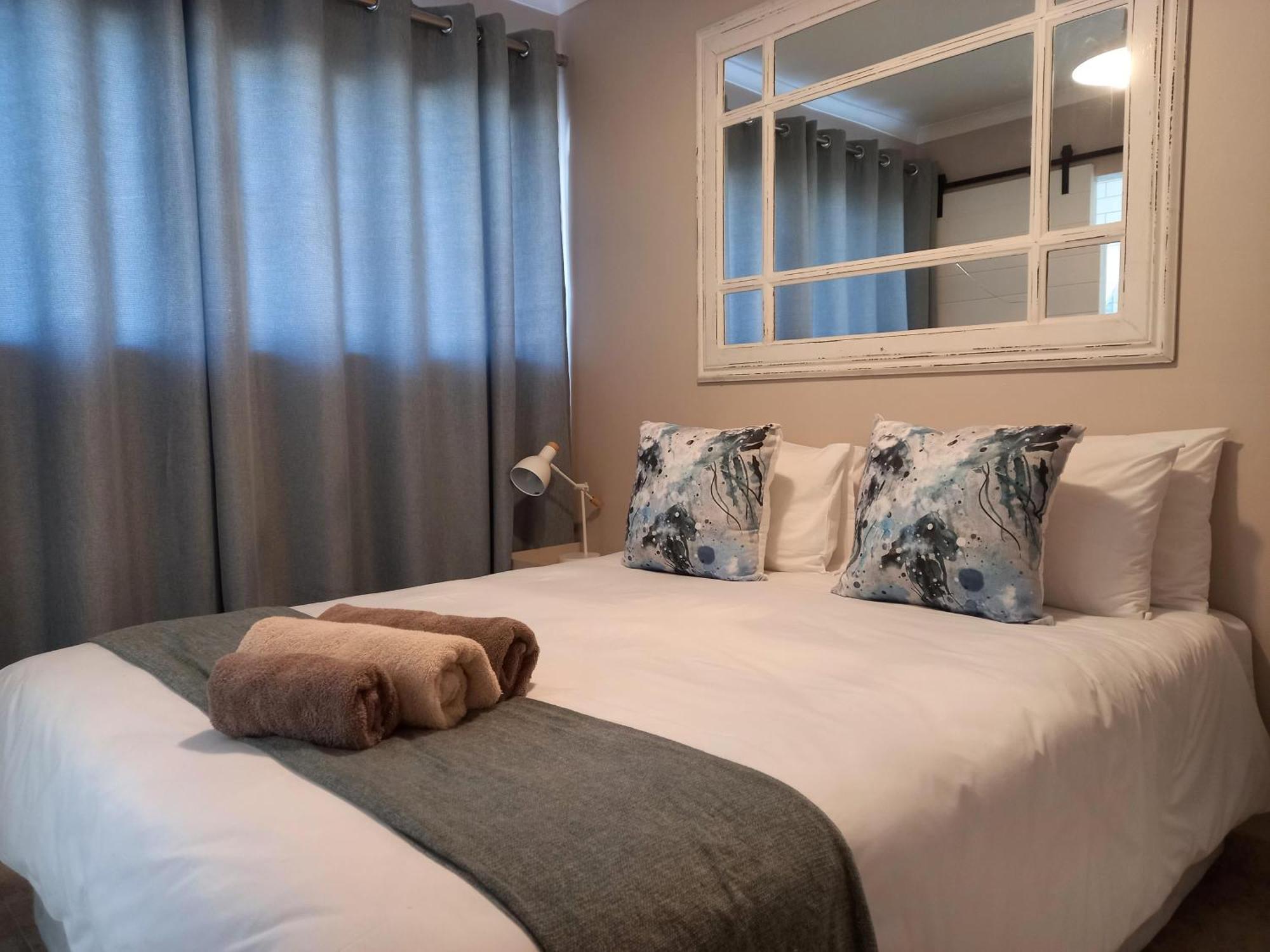 Water'S Edge Apartment Langebaan Exterior photo